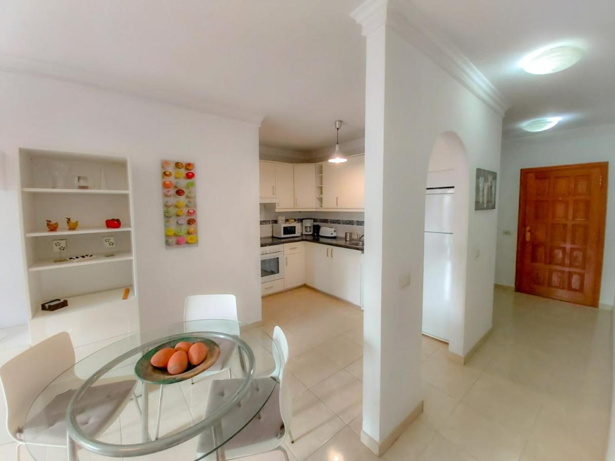 Apartment In Лас Галетас Екстериор снимка