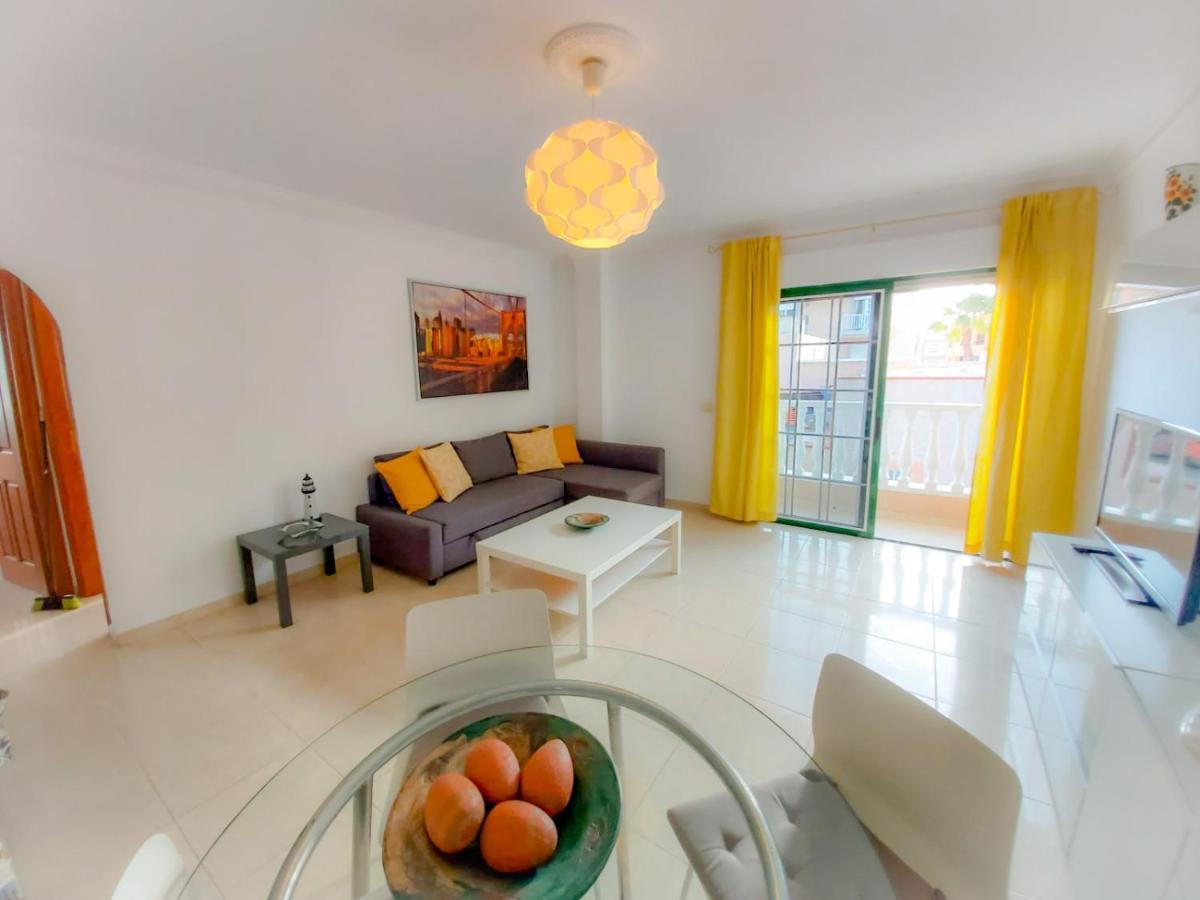 Apartment In Лас Галетас Екстериор снимка